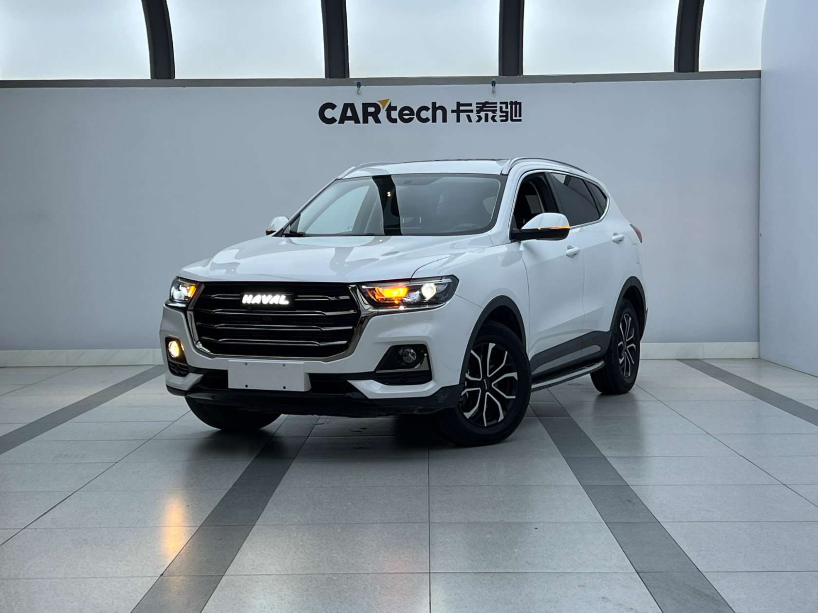 Haval H6 2021 China-Chic version 1.5T automatic urban version