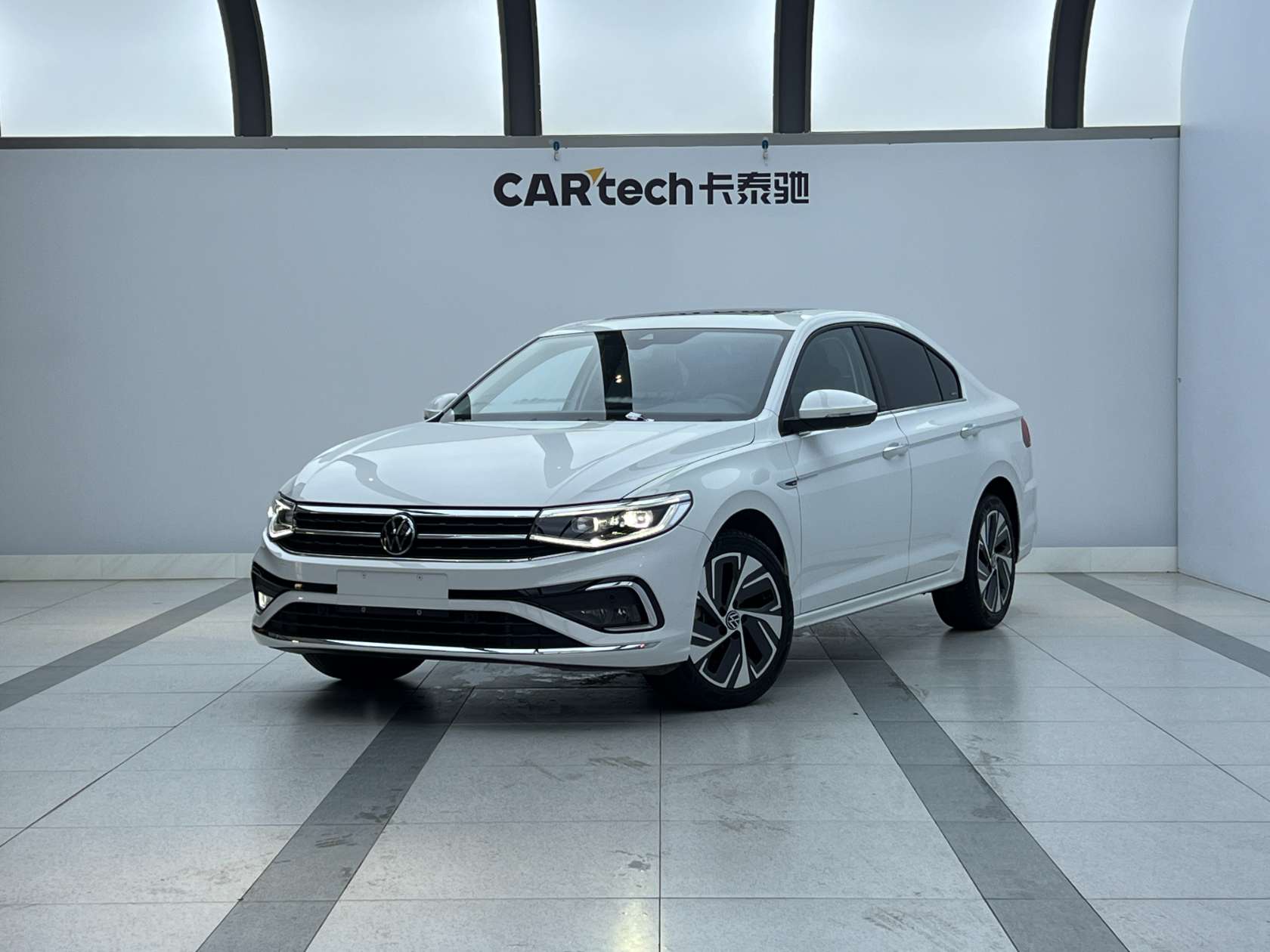 Volkswagen Bora 2023 280TSI DSG Luxury Edition