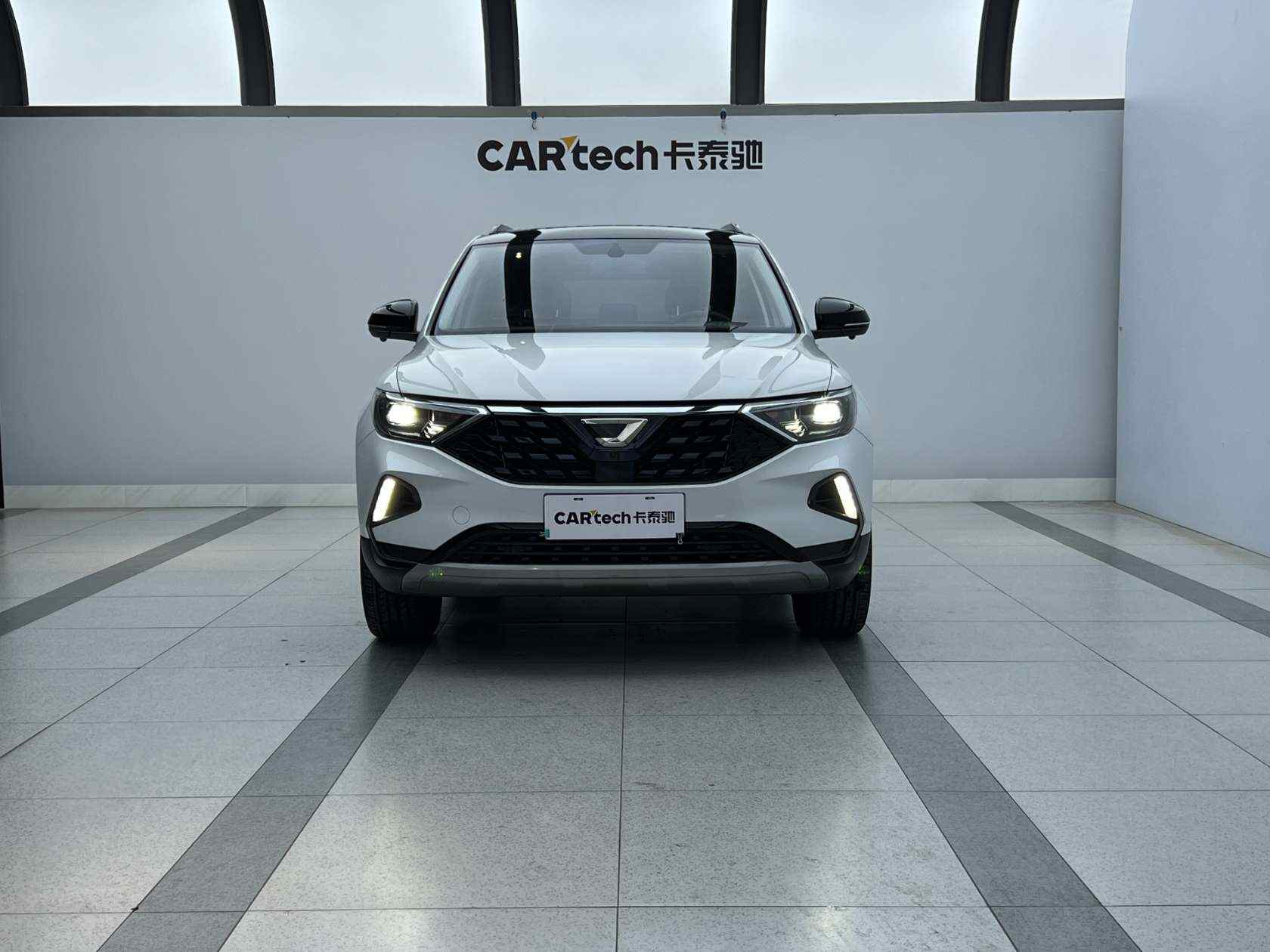 версия 2021, панда-издание, 1.4T, автоматическая комплектация «Юэсян»
