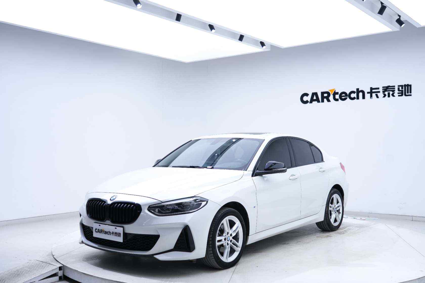 BMW 1 серии 2022 120i M Спорт Ночная версия