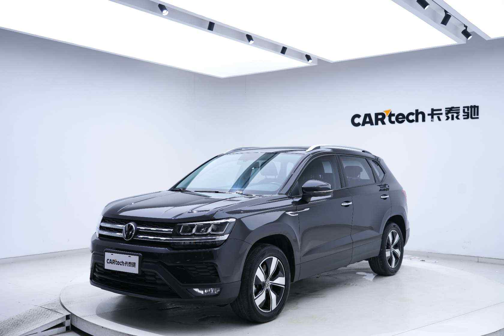 Volkswagen Tayron 2021 280TSI передний привод, комфортная версия