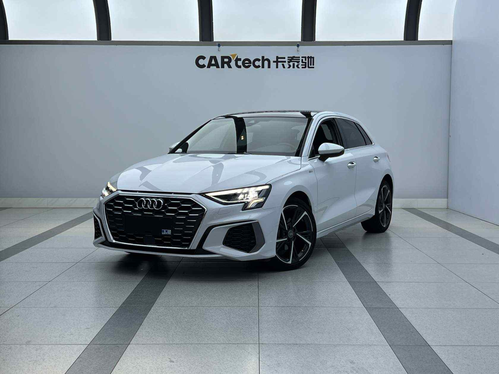 2022 Sportback 35 TFSI Luxury Sport