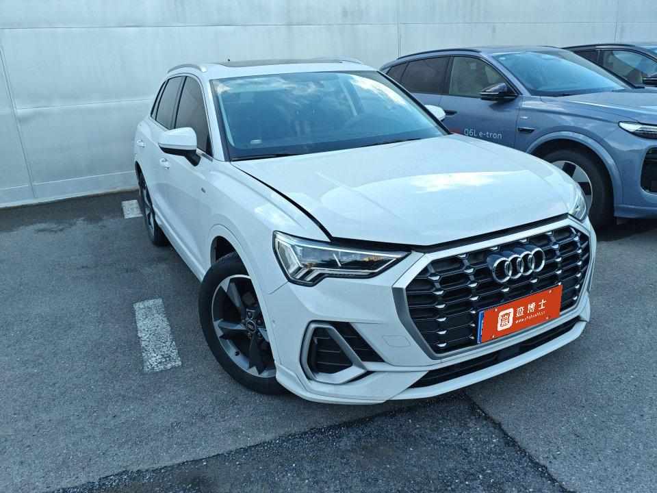 Audi Q3 2022 35 TFSI Fashion and Dynamic Model